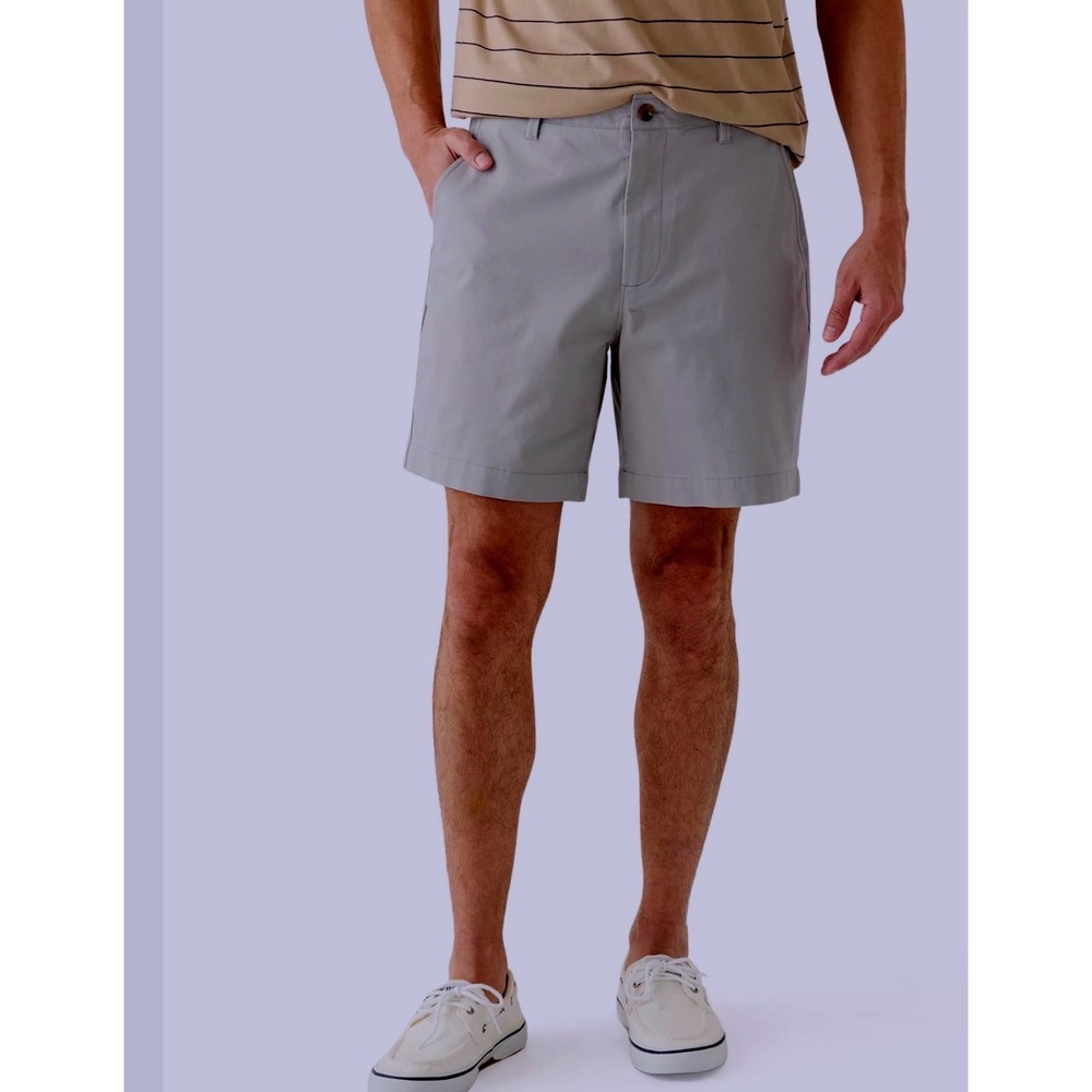 Van Heusen men's straight-fit casual performance shorts 44W 9.5"inseam gray
